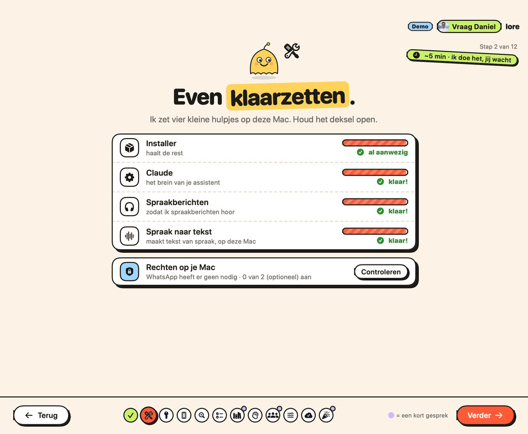 De stap Even klaarzetten van Lore: vier hulpjes, allemaal klaar.